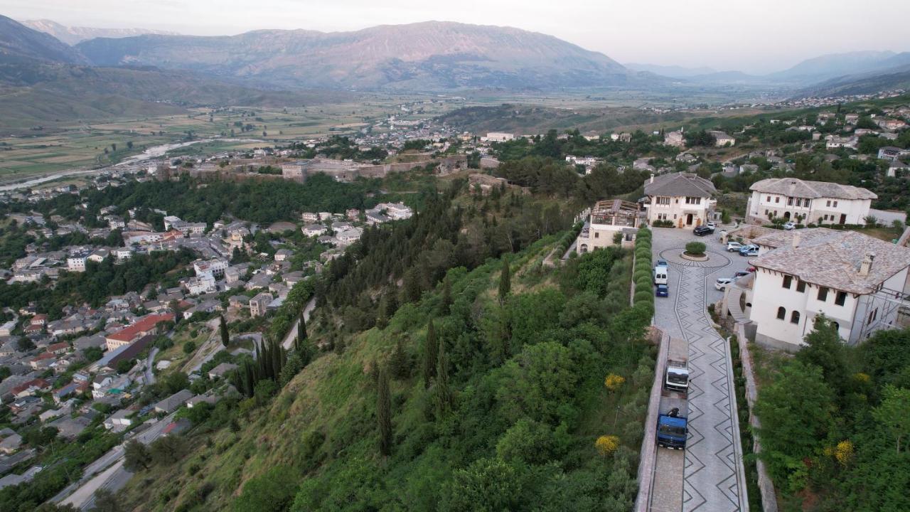 Kerculla Resort Gjirokastër Exteriör bild